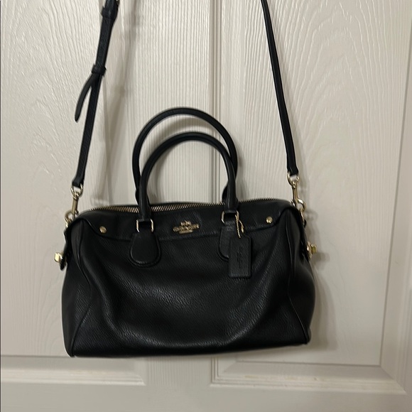 Coach Black Satchel Leather Women's Bag Gold Hardware 12”x7”x6” EUC - Picture 1 of 11